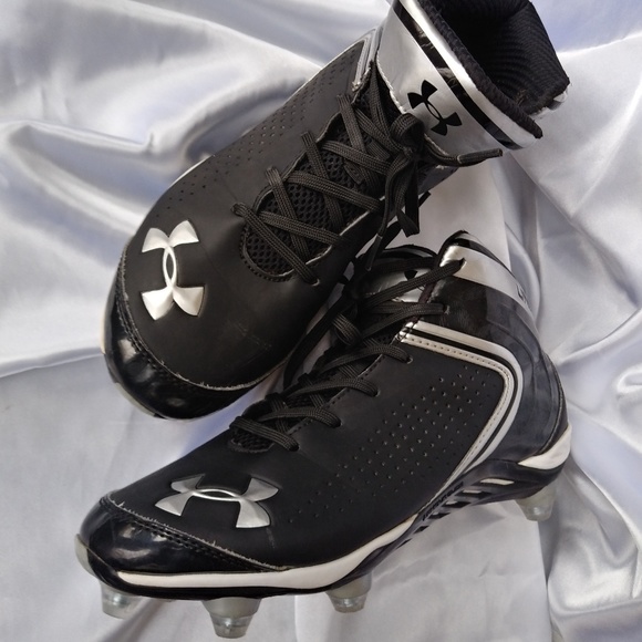 Under Armour Other - UNDER ARMOUR 4D Foam Football Cleats size 7.5